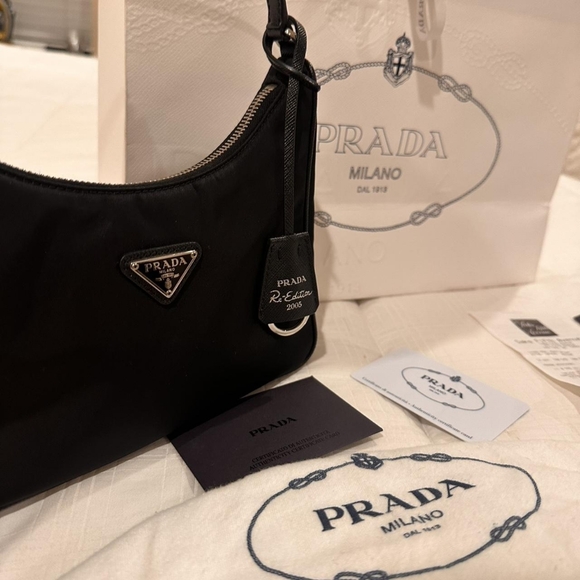 Prada Re-Edition 2005 Re-Nylonand Saffiano Mini Bag - Picture 4 of 8